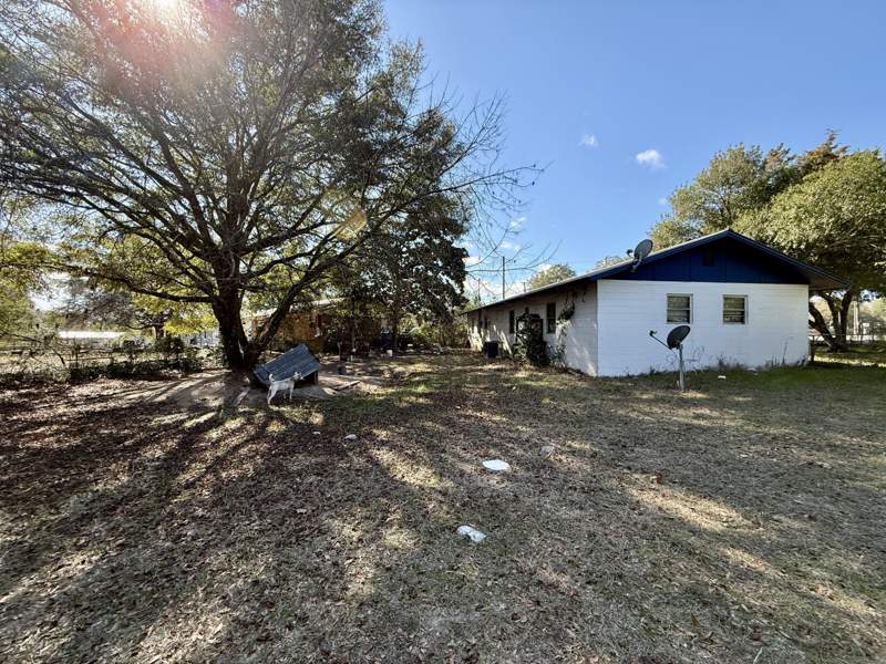 3 bedroom Detached Single Family at 15 Fredrick Drive, Magnolia Springs, DeFuniak Springs — photo 2