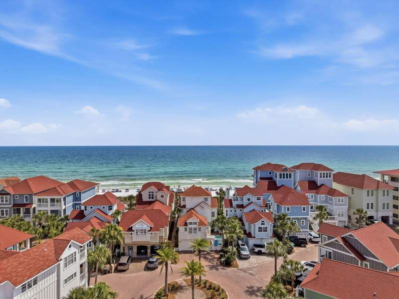 5 bedroom Detached Single Family at 3 Starboard Court ## 6, Shipwatch, Miramar Beach — photo 2