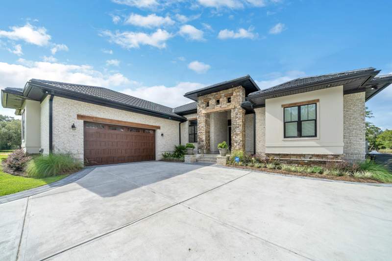 3 bedroom Detached Single Family at 64 Lagrange Cove Circle, Lagrange Cove, Freeport — photo 4