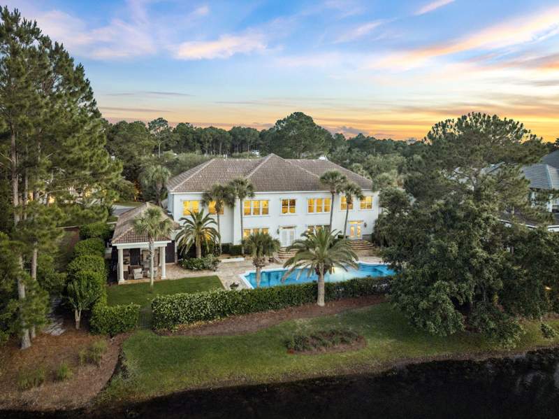 4 bedroom Detached Single Family at 3286 Burnt Pine Lane, Burnt Pine, Miramar Beach — photo 4