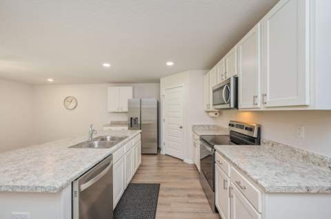 6707 Sarah Ann Way, Laurel Hill FL - photo 12 of 30