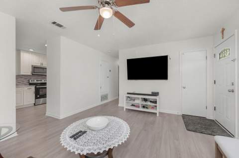 126 NW Watson Drive, Fort Walton Beach FL - photo 7 of 22
