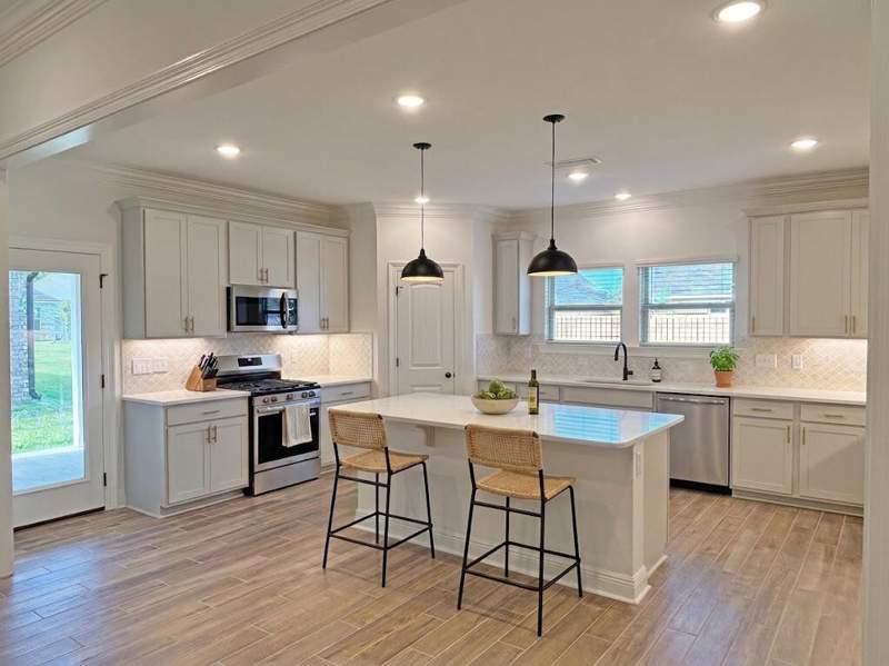 5 bedroom Detached Single Family at 345 E Tweet Street, Hammock Bay - Bird Song, Freeport — photo 2