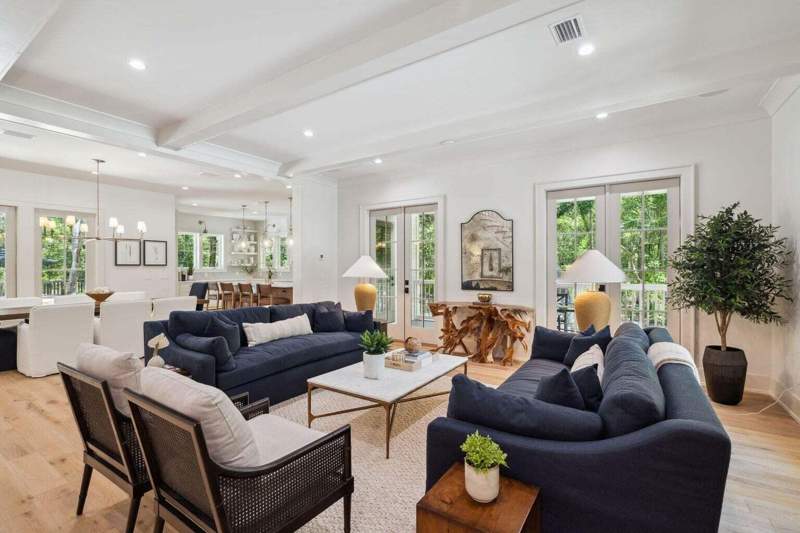 5 bedroom Detached Single Family at 122 Glade Boulevard, Oak Grove at Eden's Landing, Point Washington — photo 2