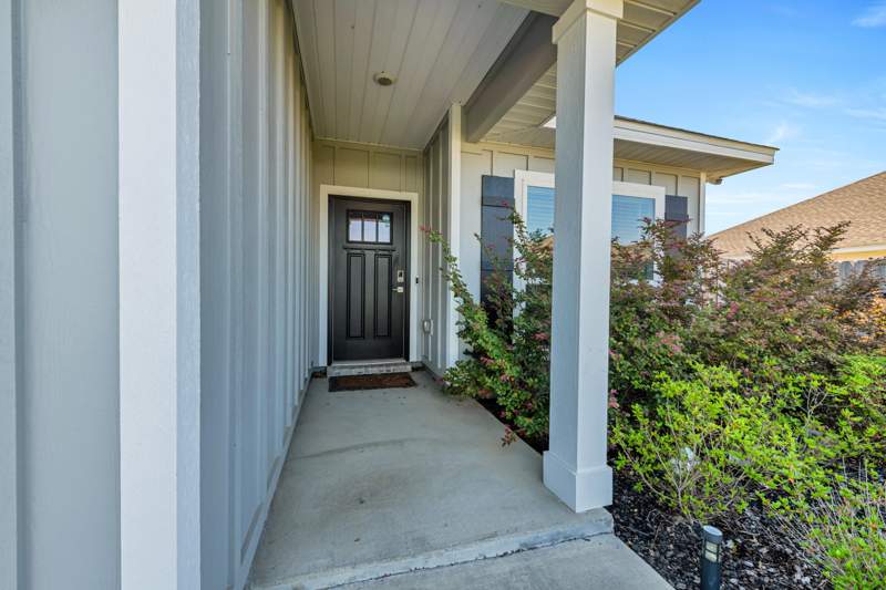 3 bedroom Detached Single Family at 161 Blooming Cove, Magnolia Creek Phase 1, Crestview — photo 2