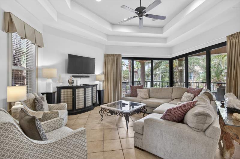 4 bedroom Detached Single Family at 212 Rue St Tropez, Saint Tropez, Miramar Beach — photo 4