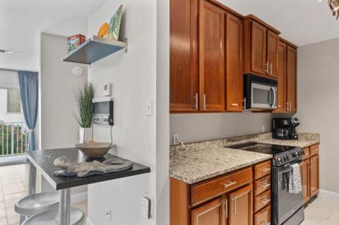 22 Moreno Point Road #15, Destin FL - photo 10 of 46