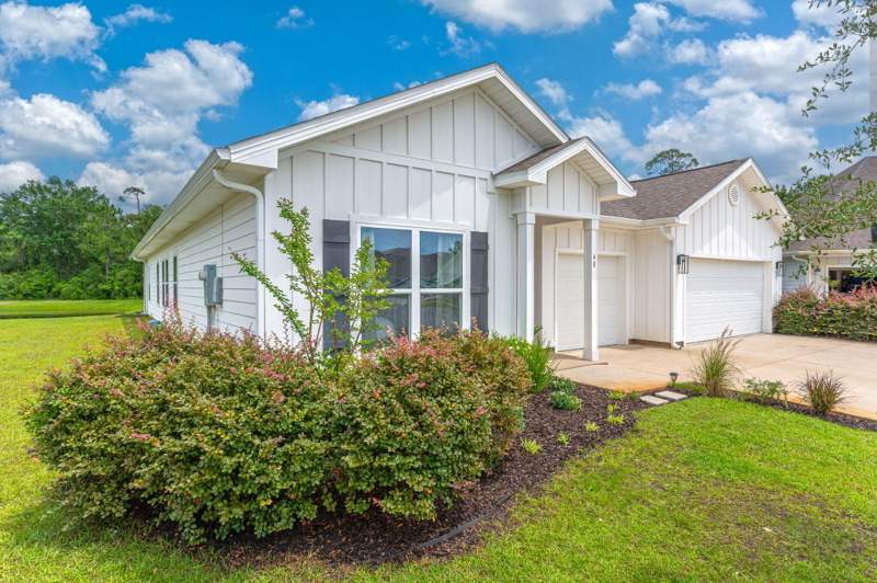4 bedroom Detached Single Family at 48 Hammock Circle, Hammock Oaks Estates, Freeport — photo 2
