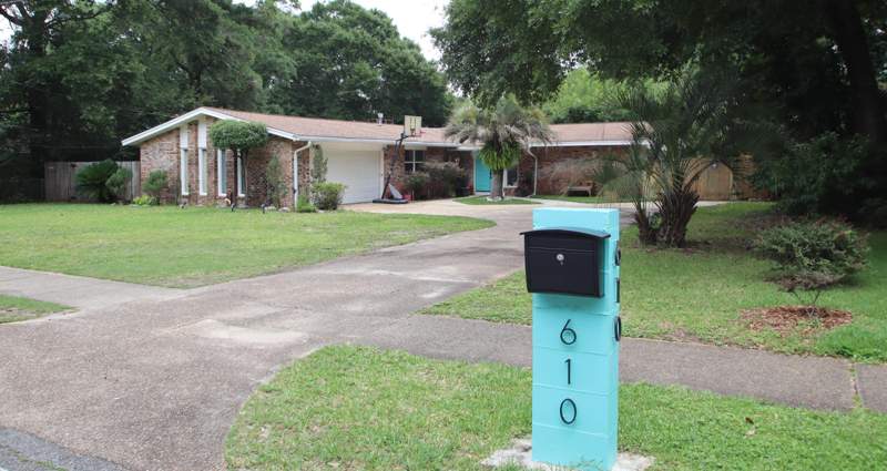 4 bedroom Detached Single Family at 610 NE Country Club Avenue, Country Club Estates, Fort Walton Beach — photo 5