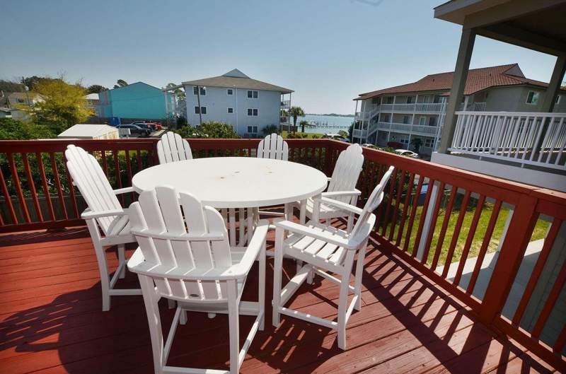 4 bedroom Detached Single Family at 483 Marker Cove, Marker 68, Mary Esther — photo 4