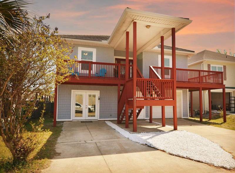 4 bedroom Detached Single Family at 483 Marker Cove, Marker 68, Mary Esther — photo 3