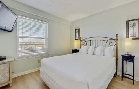 676 Santa Rosa Boulevard #6E, Fort Walton Beach FL - photo 7 of 21
