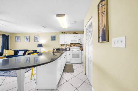 862 Scallop Court ## 104, Fort Walton Beach FL - photo 10 of 31