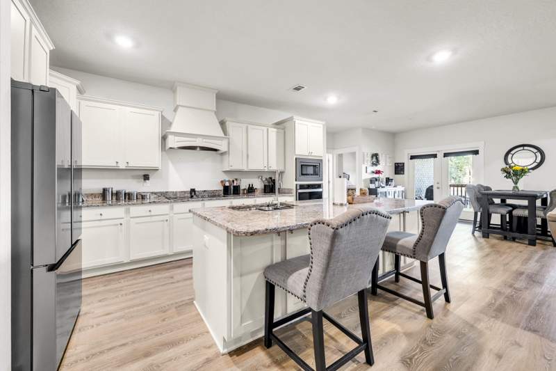 5 bedroom Detached Single Family at 6001 Fiori Drive, Camellia Cove, Crestview — photo 3