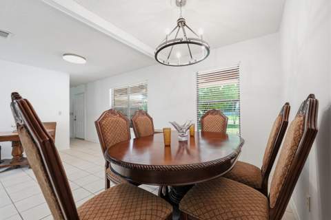 128 Twin Oak Drive, Crestview FL - photo 9 of 23
