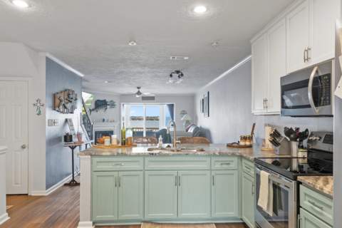214 Snug Harbour Drive #20, Shalimar FL - photo 8 of 30
