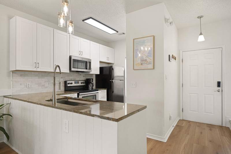 2 bedroom Townhouse at 450 S Geronimo Street #102, Gulf Walk Miramar Beach, Miramar Beach — photo 5