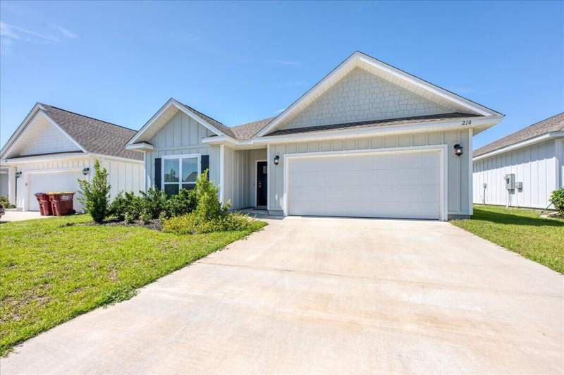 4 bedroom Detached Single Family at 210 Lyla Lane, Magnolia Creek Phase 1, Crestview — photo 3