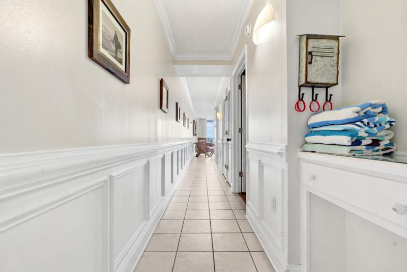 1 bedroom Condominium at 1322 SE Miracle Strip Parkway #Unit 404, Destin West Pelican, Fort Walton Beach — photo 2