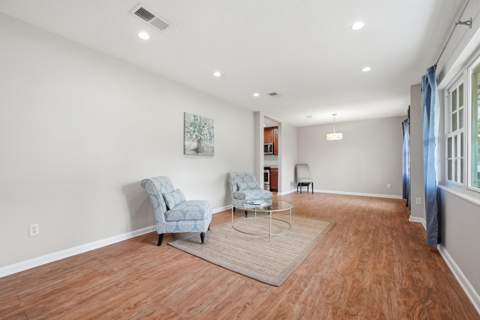 514 E Hollywood Boulevard, Mary Esther FL - photo 9 of 75
