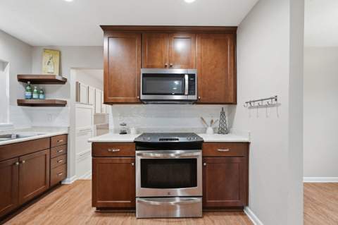 514 E Hollywood Boulevard, Mary Esther FL - photo 15 of 75
