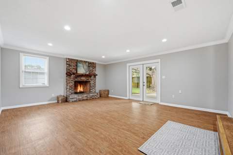 514 E Hollywood Boulevard, Mary Esther FL - photo 23 of 75