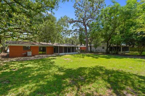 46 NW Hemlock Drive, Fort Walton Beach FL - photo 21 of 27