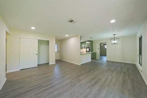 46 NW Hemlock Drive, Fort Walton Beach FL - photo 6 of 27