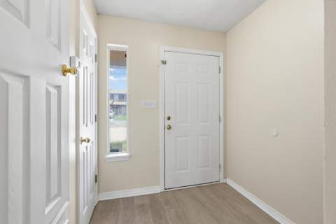 1818 Whispering Oaks Lane, Fort Walton Beach FL - photo 6 of 21