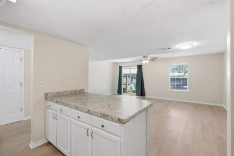 1818 Whispering Oaks Lane, Fort Walton Beach FL - photo 12 of 21