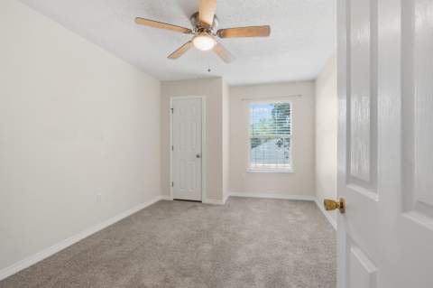 1818 Whispering Oaks Lane, Fort Walton Beach FL - photo 14 of 21