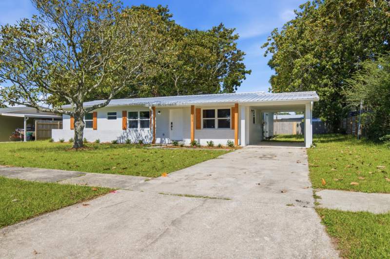 4 bedroom Detached Single Family at 271 Gregory Drive, Oak Tree Park, Mary Esther — photo 2