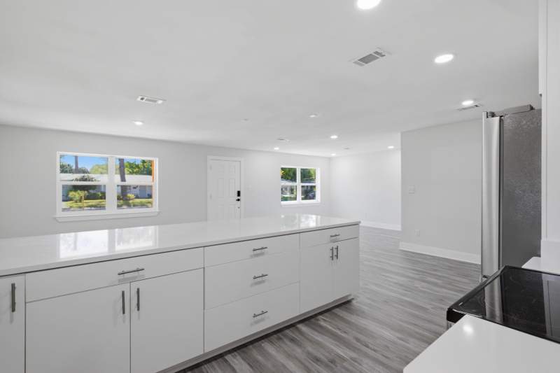 4 bedroom Detached Single Family at 271 Gregory Drive, Oak Tree Park, Mary Esther — photo 5