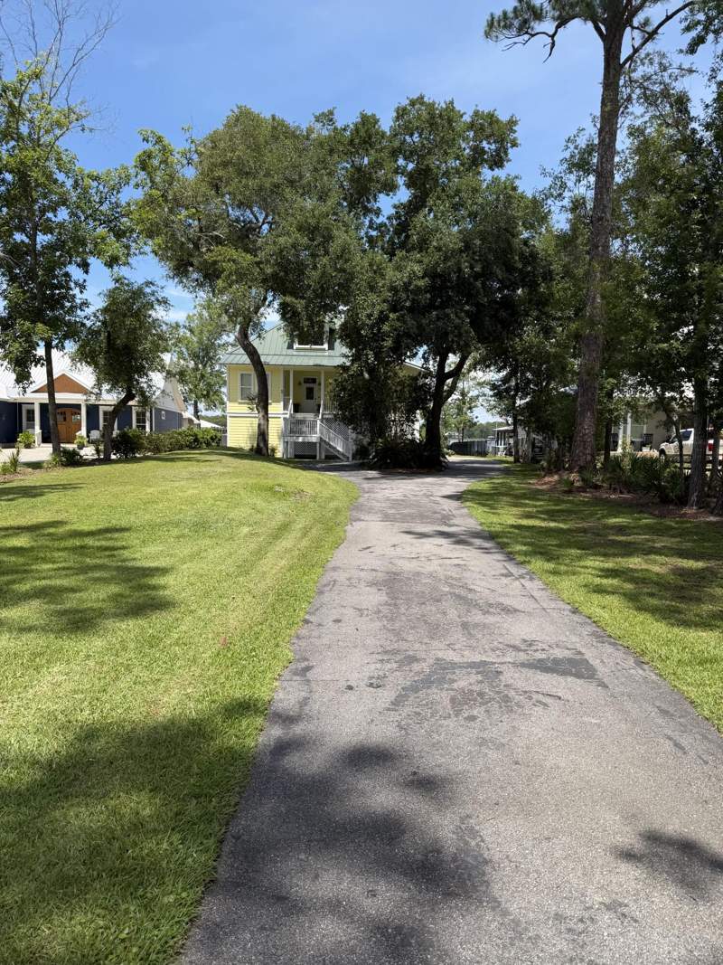 3 bedroom Detached Single Family at 1422 Lagrange Road, Freeport, Freeport — photo 3