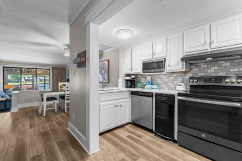 627 Bayou Drive ## 10721, Miramar Beach FL - photo 11 of 36
