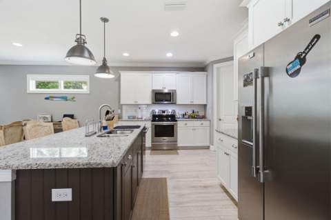 76 Oaktree Boulevard, Freeport FL - photo 10 of 30