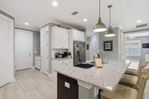 76 Oaktree Boulevard, Freeport FL - photo 8 of 30