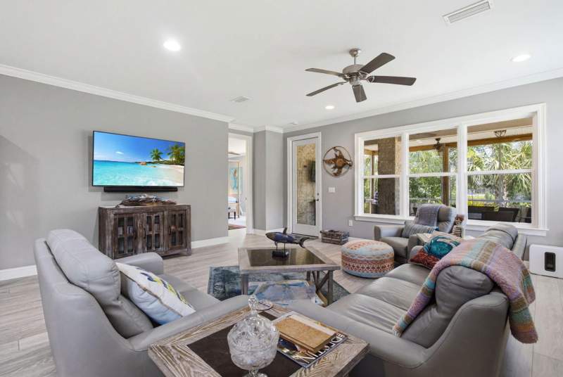3 bedroom Detached Single Family at 76 Oaktree Boulevard, Marina Village, Freeport — photo 3
