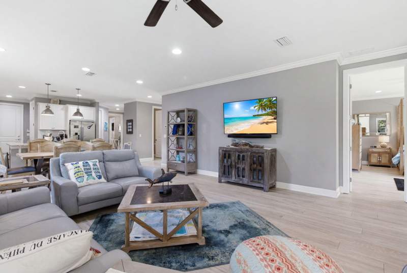 3 bedroom Detached Single Family at 76 Oaktree Boulevard, Marina Village, Freeport — photo 4