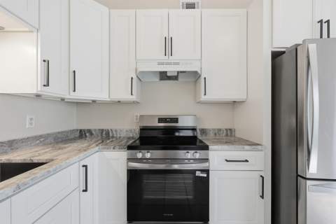 3011 Yorktown Circle, Fort Walton Beach FL - photo 9 of 22