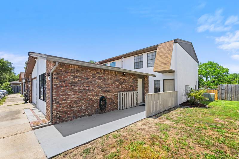 3 bedroom Townhouse at 137 5th Avenue, Port Dixie, Shalimar — photo 3