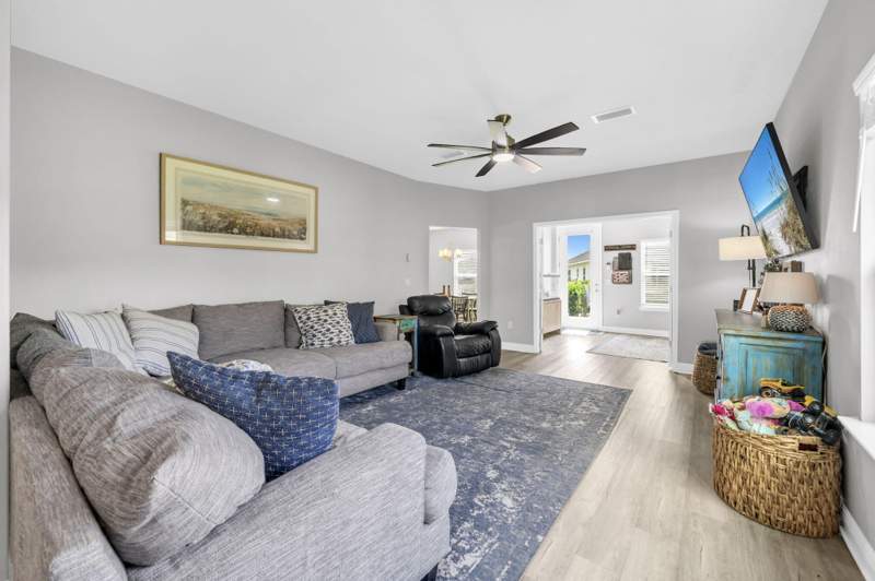 4 bedroom Detached Single Family at 535 Riverwalk Circle #Lot 139, Riverwalk Ph I, Freeport — photo 3