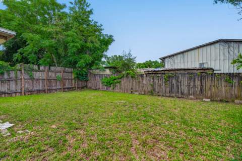 679 Anderson Drive, Fort Walton Beach FL - photo 9 of 40