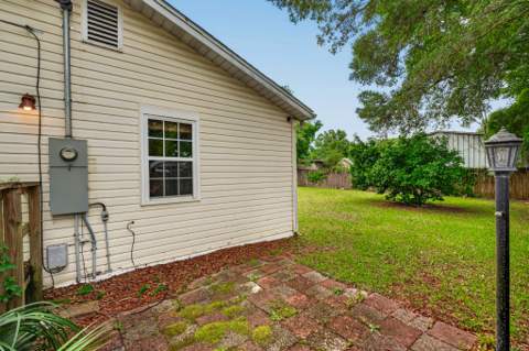 679 Anderson Drive, Fort Walton Beach FL - photo 12 of 40