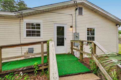679 Anderson Drive, Fort Walton Beach FL - photo 14 of 40