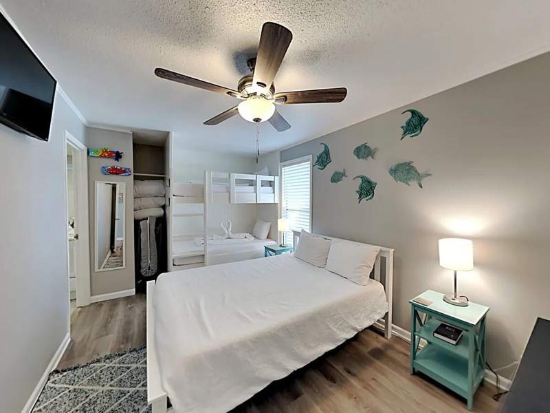 1 bedroom Condominium at 775 Gulf Shore Drive #2015, Sandpiper Cove Ph 01, Destin — photo 5