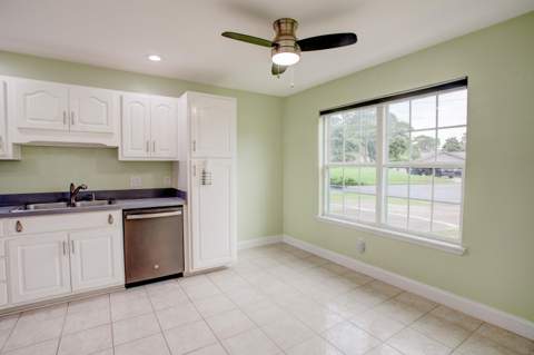 134 Newcastle Circle, Fort Walton Beach FL - photo 10 of 21