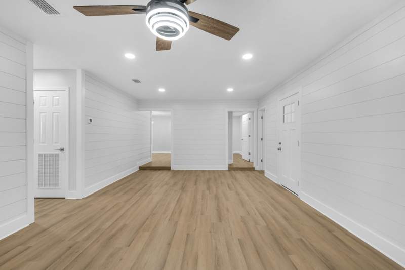 4 bedroom Detached Single Family at 333 NW Hollywood Boulevard, Oakland Heights, Fort Walton Beach — photo 3