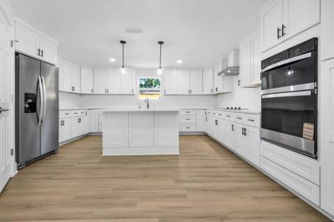 333 NW Hollywood Boulevard, Fort Walton Beach FL - photo 9 of 30