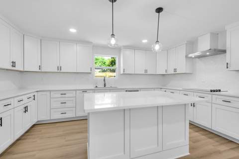 333 NW Hollywood Boulevard, Fort Walton Beach FL - photo 10 of 30